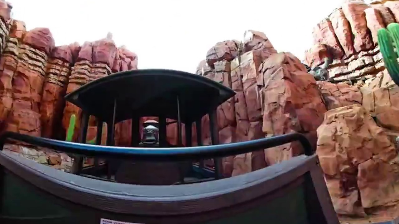 360 VR Ride | Disneyland Paris | Big Thunder Mountain Railroad | Ride on Attraction | In/Outdoors