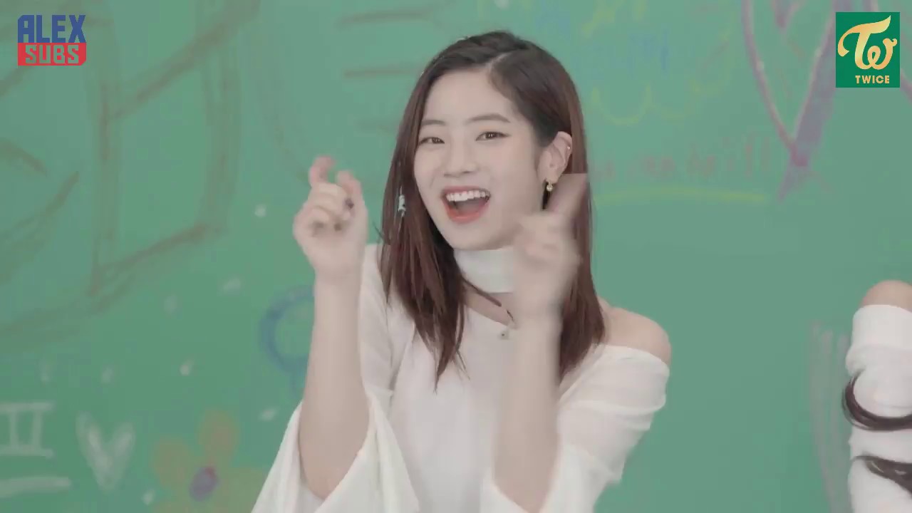 Twice | Dándose cumplidos entre ellas Parte 3/3