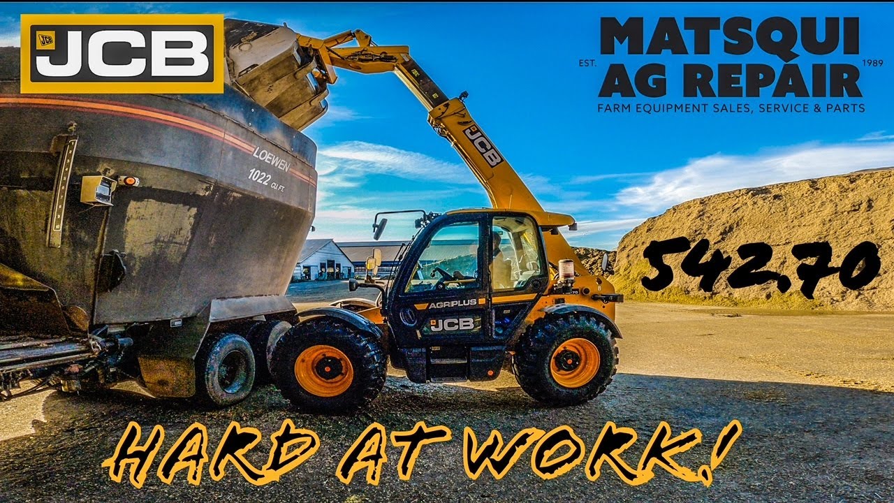 JCB 542-70 Telehandler Hard at Work!