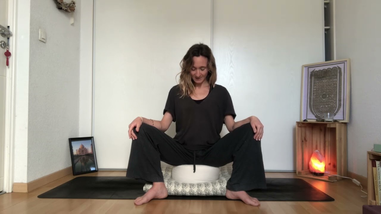 YOGA IN GRAVIDANZA - Respirazione per il parto e rilassamento completo
