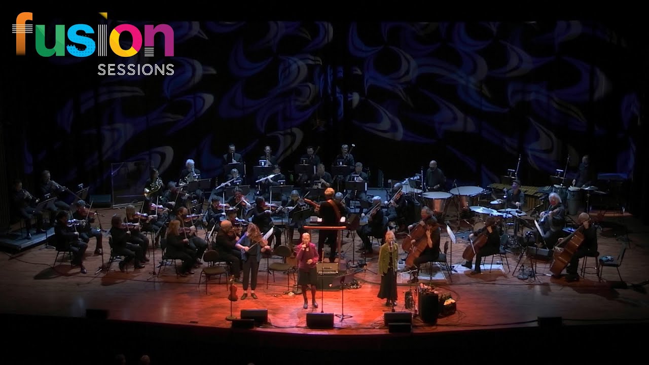 E Horo – Mary Jane Lamond and Wendy MacIsaac with Symphony Nova Scotia (The Fusion Sessions)