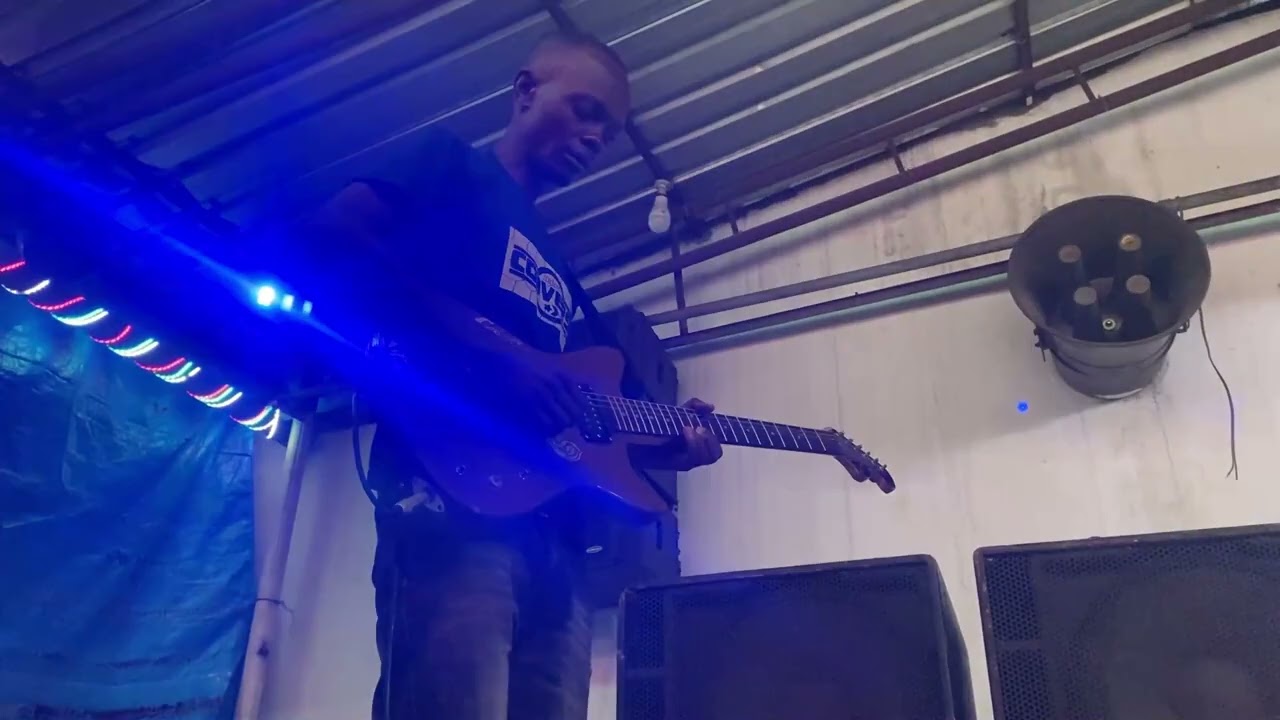 Marshal Munhumumwe Rwendo x Simon Chimbetu - Samatenga Cover by The Full Blast Band - Live @ Pamview