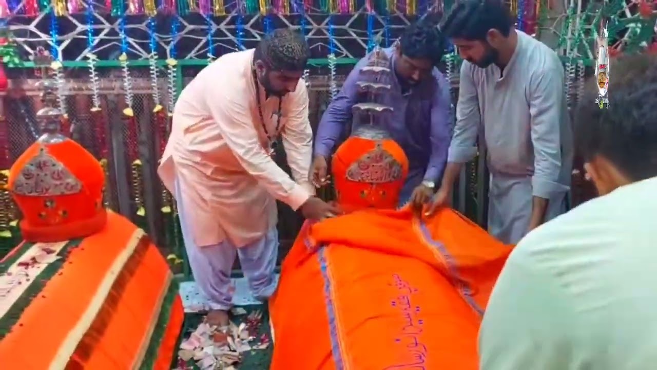 Anwar sain mela chadar & Mehdi rasm with Sain sakhawat huzoor bukhari sain Ibadat Ali Shah Bukhari.