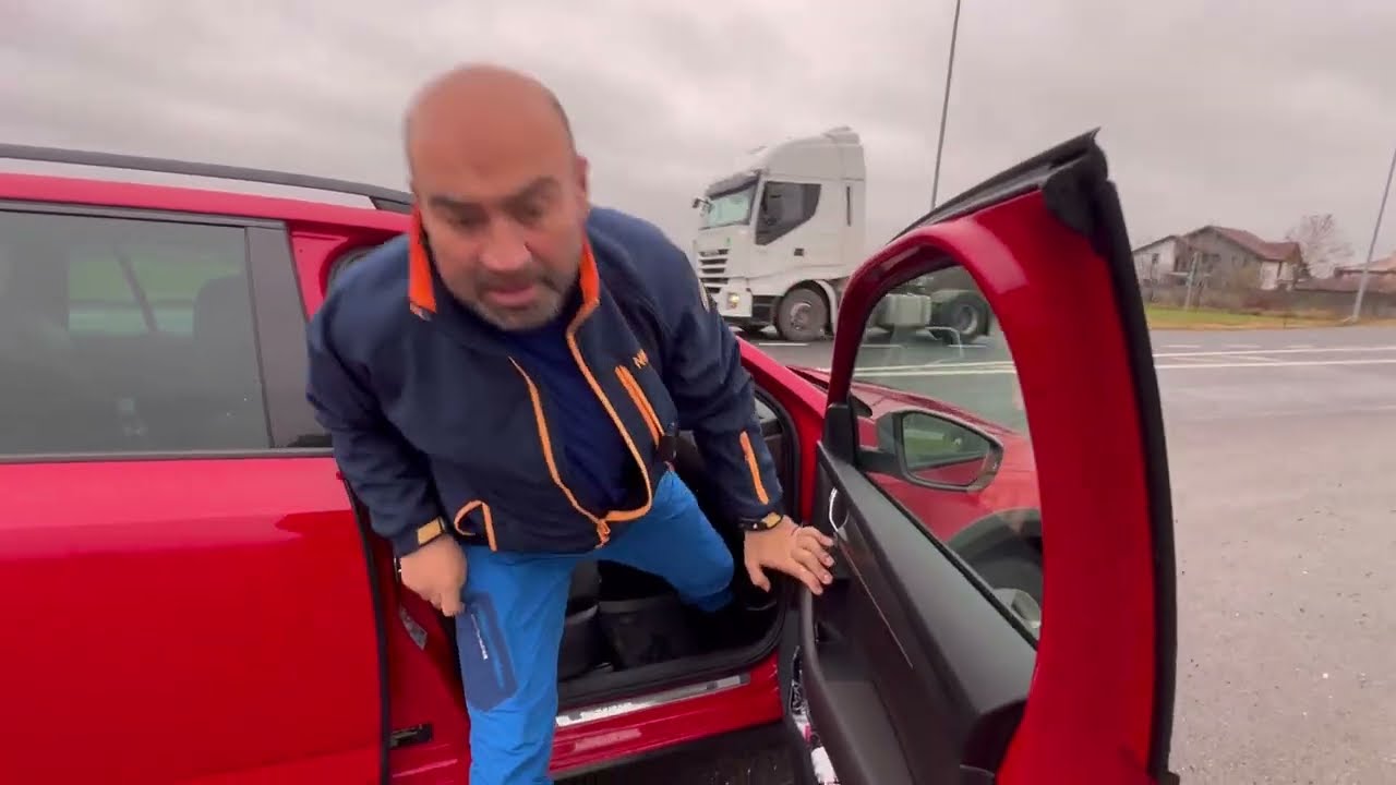 Skoda Octavia care poate ajunge oriunde, cu 4 adulți și bagajele lor - Scout 2.0 Tdi& Dsg