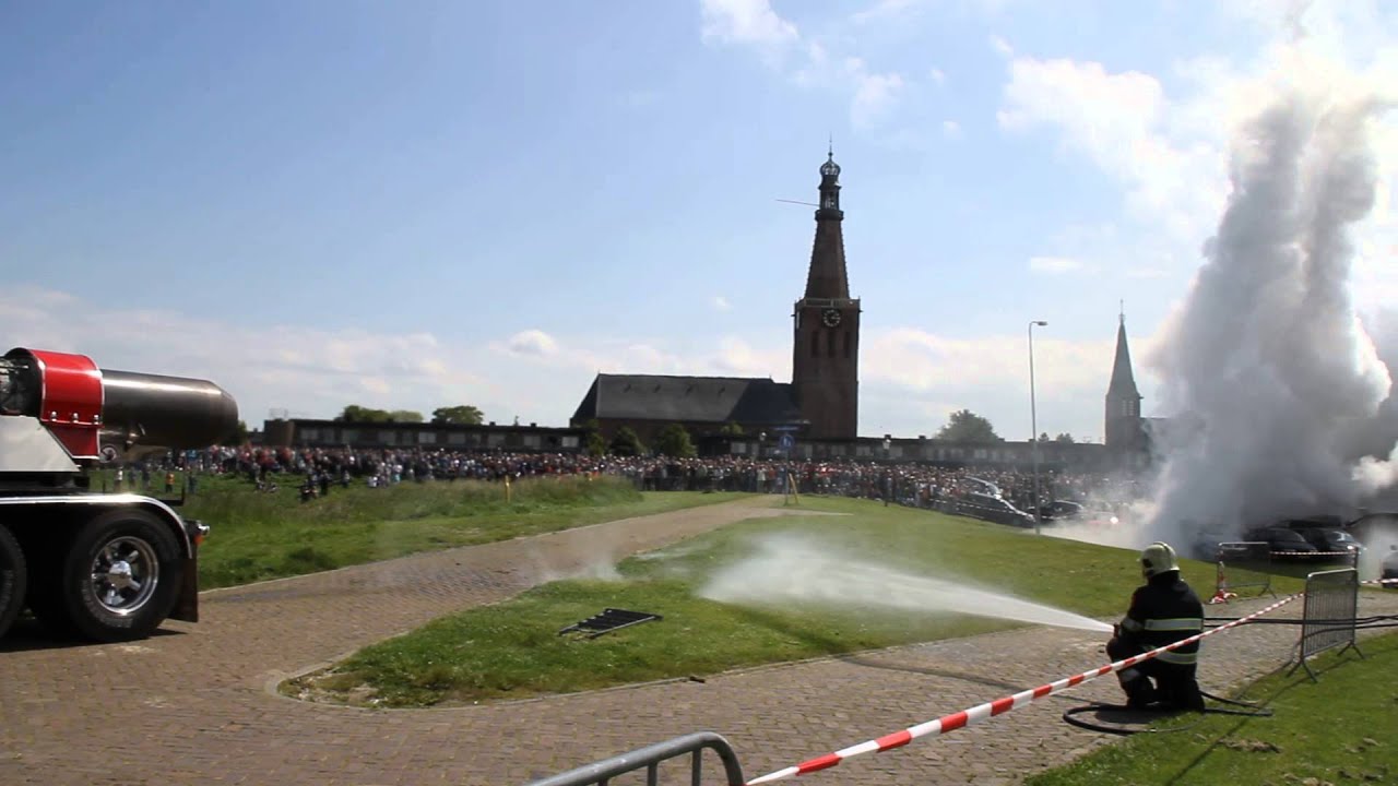 Indian Pete in Medemblik ruwe versie (zet je geluid zacht)