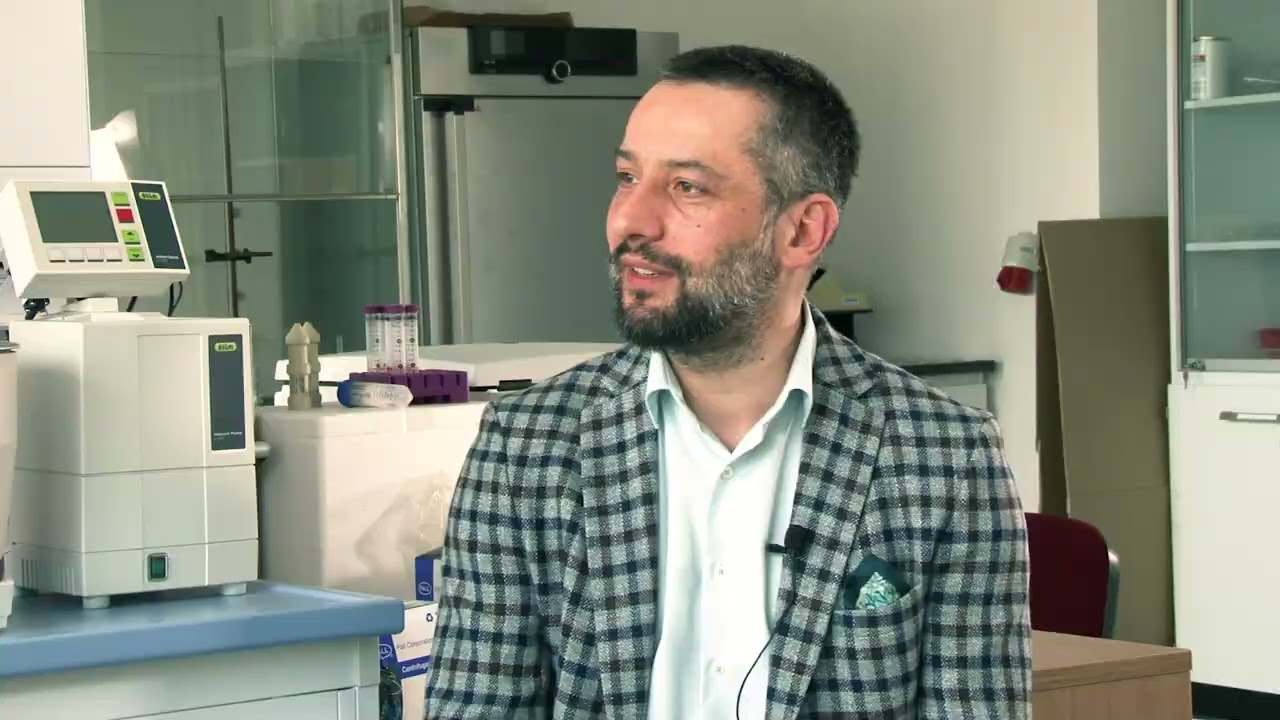 Chemia w miłości – rozmowa z prof. dr. hab. Robertem Musiołem (Instytut Chemii UŚ)