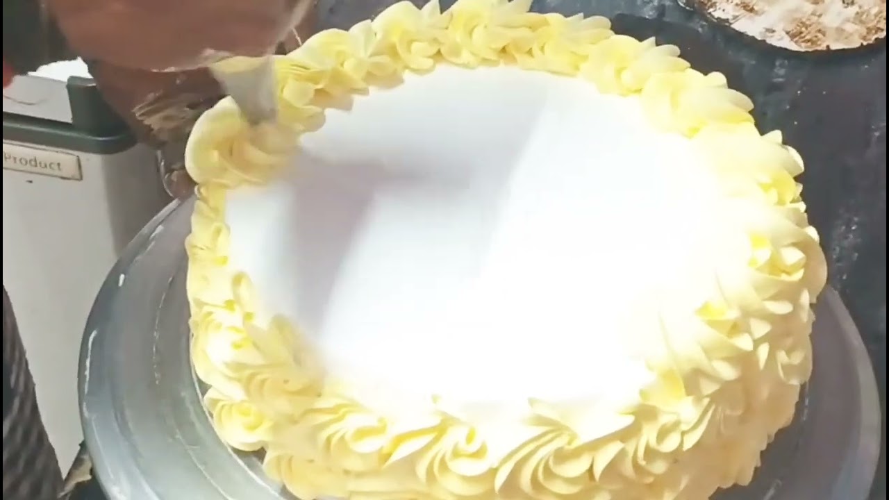 #Radhey #cutebaby #cake #new #happy #new #year #2026 #cakedecorating #tranding #video 