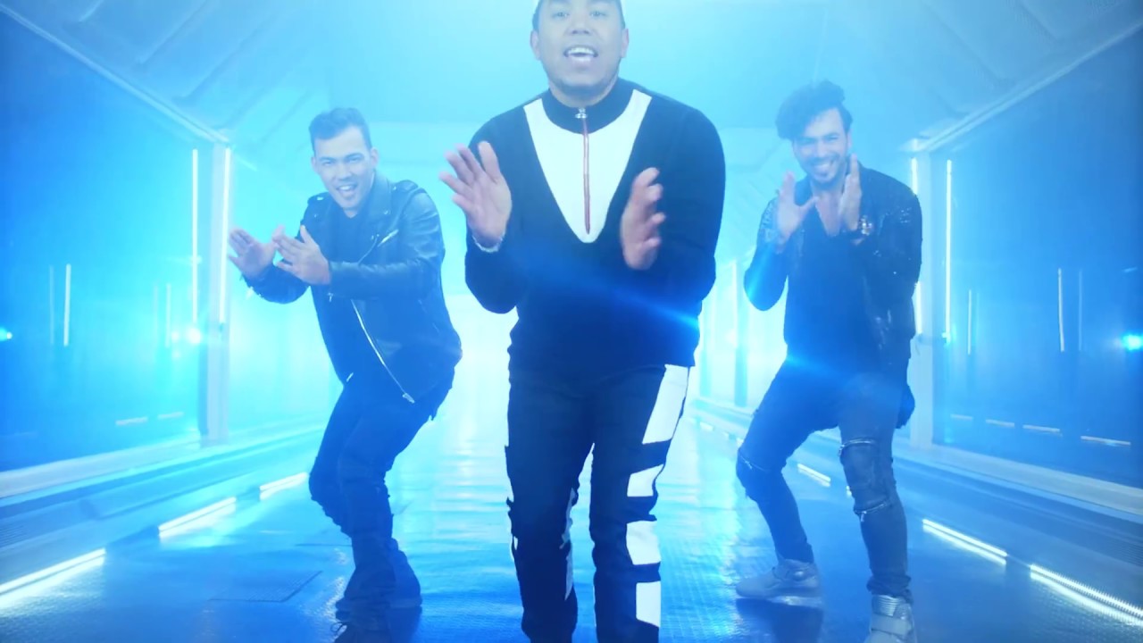 Ilegales - Tamo Happy [Official Video]
