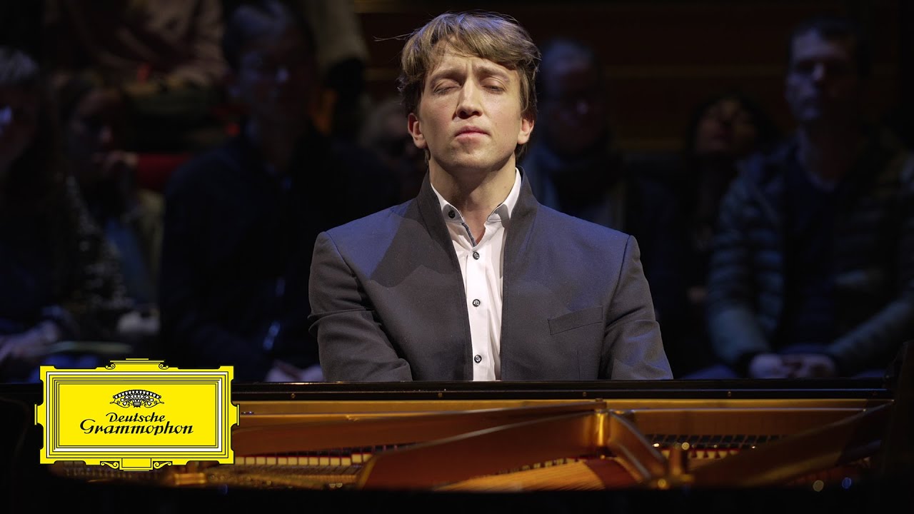 Fabian Müller - Beethoven: Piano Sonata 
