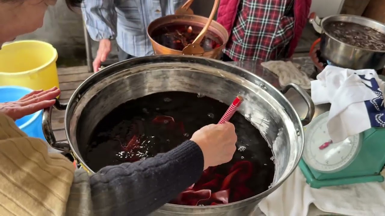 しだれ桜剪定枝染色作業