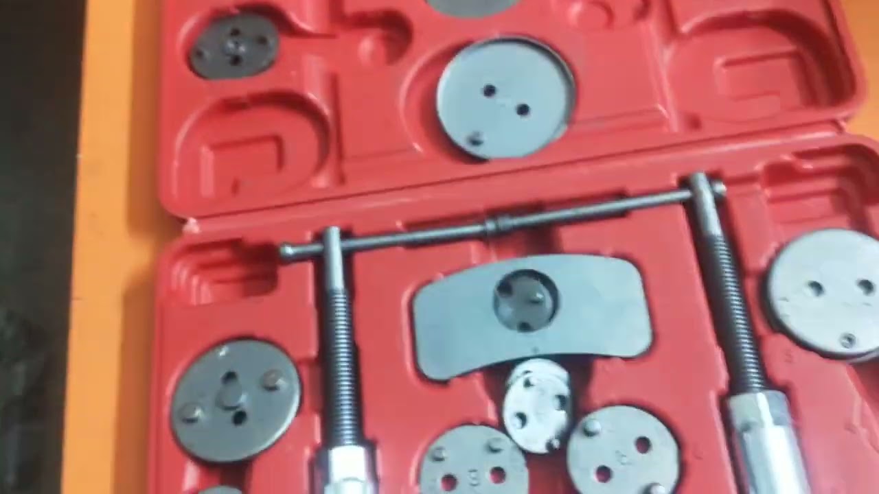 বাইক সার্ভিসিং এর জগতে যা কিছু লাগে @abstradeinternational #obdscanner #biketools #ficleaner