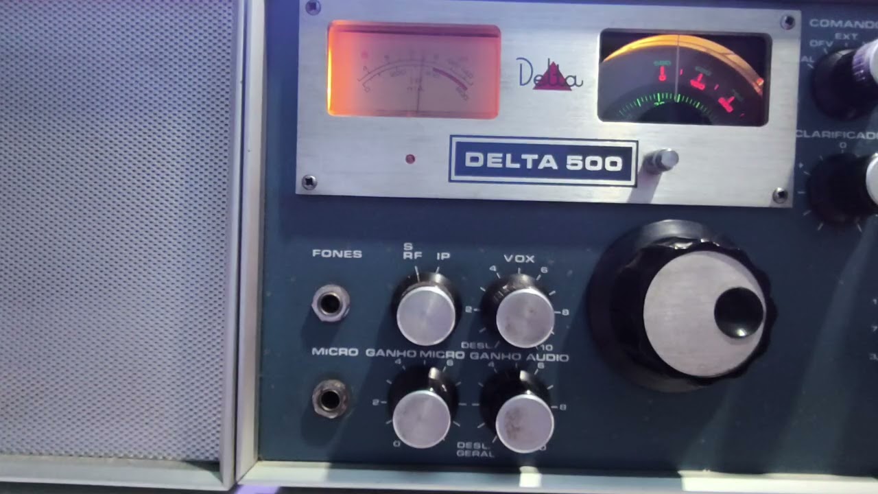Delta 500 já cinquentão e ainda funcionando, escutando papo das estações Argentina lu7jdf e lw3dg