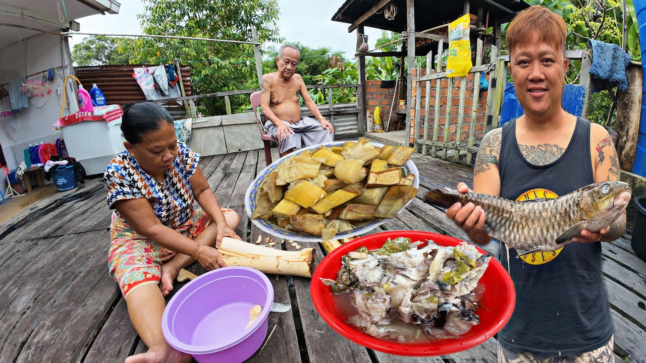 BUJANG SIGAT CUTI JADI HERO // KUMANG JAWAI MASAK UMBUT PANTU DAN IKAN KELAH KALIMANTAN // 