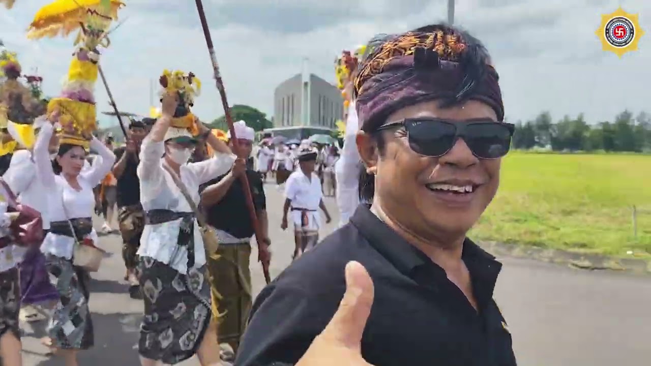 MELASTI PURA SAKTI RADEN WIJAYA DI SUMUR PANGURIPAN PESAPEN SURABAYA 