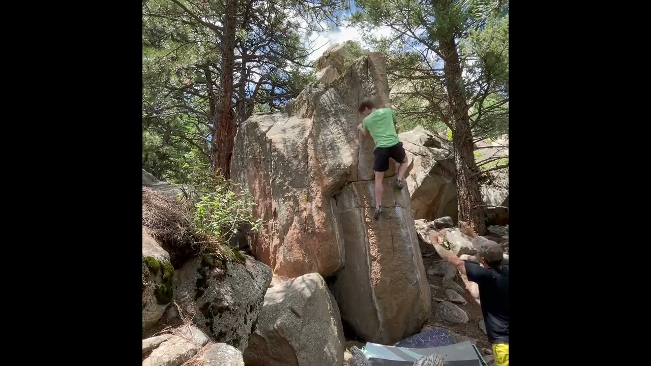 Guiding Light, V3. Three Sisters Park