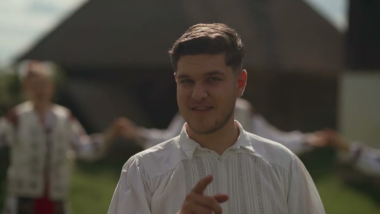 ANDREI IONIȚĂ - I-auzi horă-n Bărăgan🌾