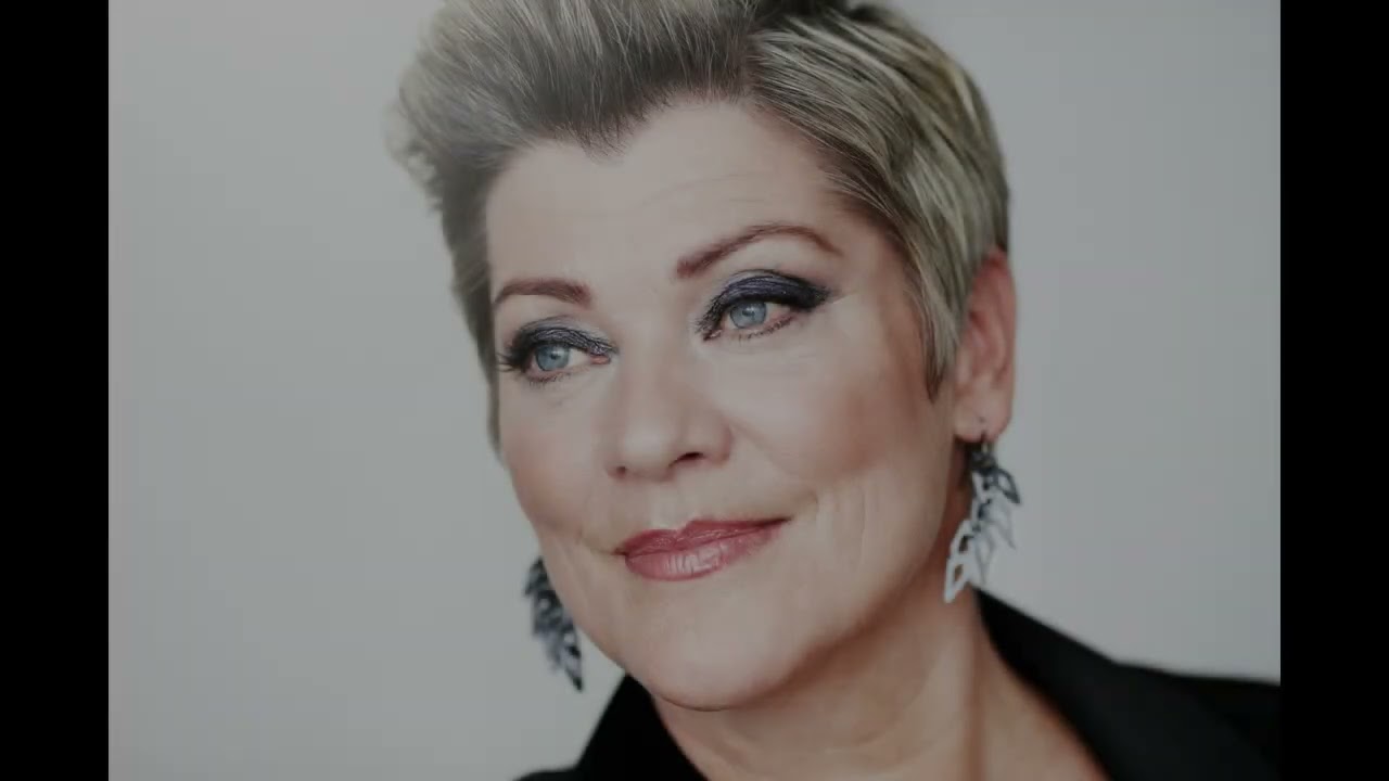 Ann-Mette Elten - Hits og fællessang
