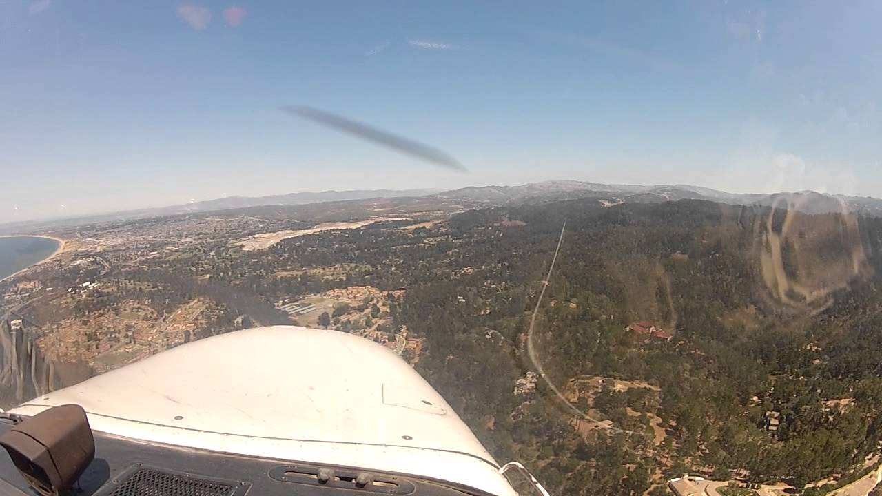 Monterey airport landing - Cessna 172