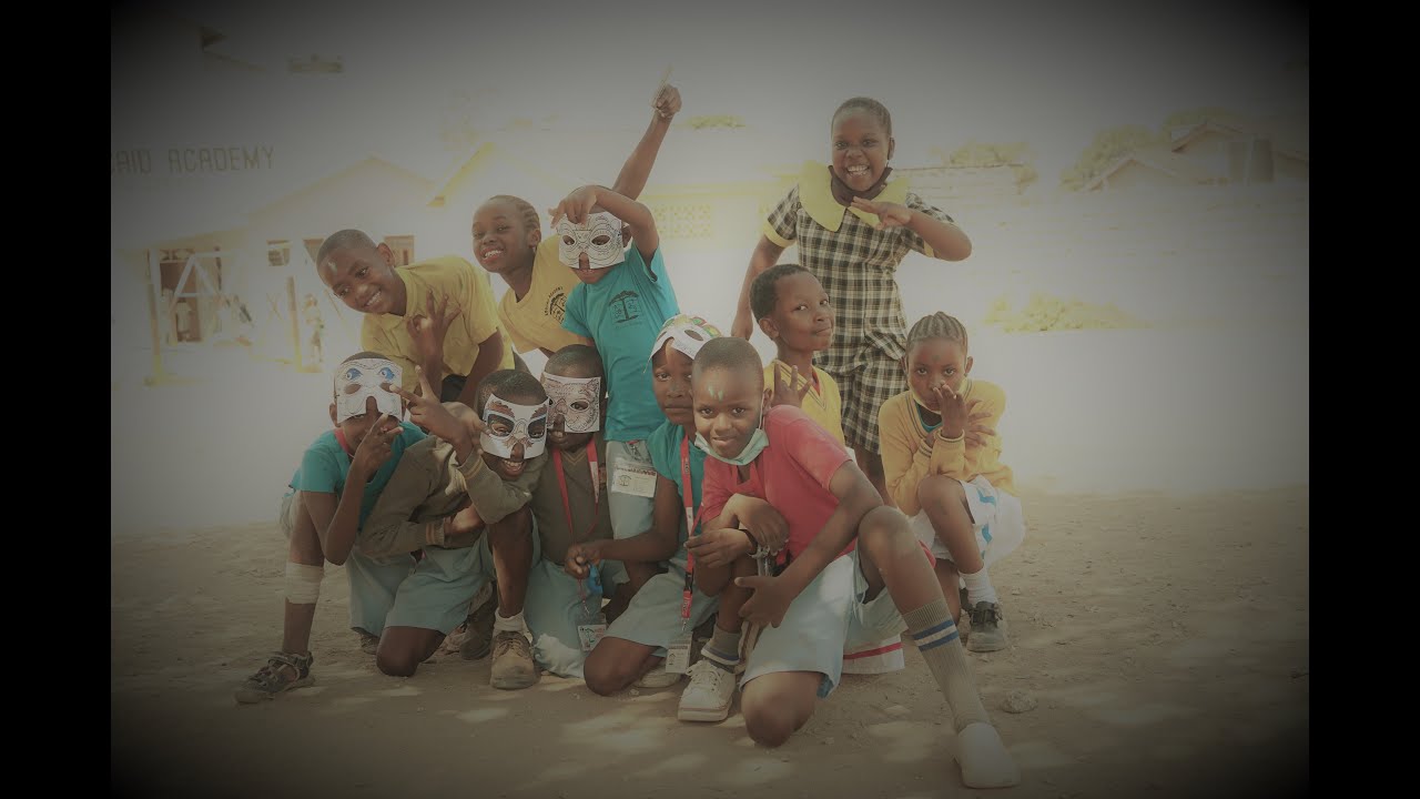 Kenya - Mombasa - Educaid Academy - Mr D on tour in East-Africa