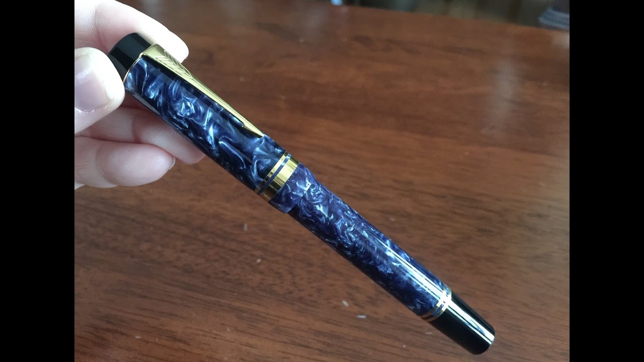 Parker Duofold blue marble fountain pen review