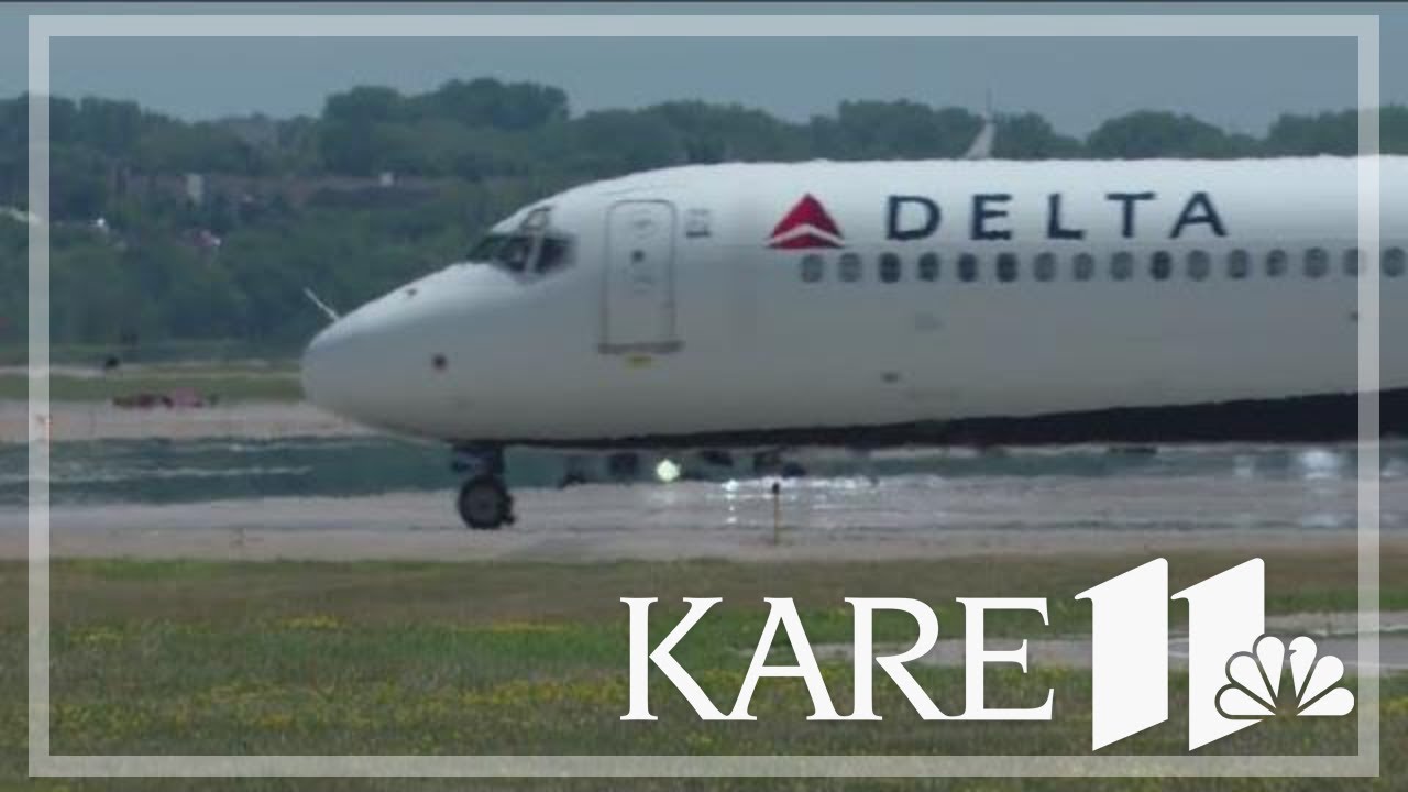 Delta Air Lines boosts pay for flight attendants amid union attempt to organize them