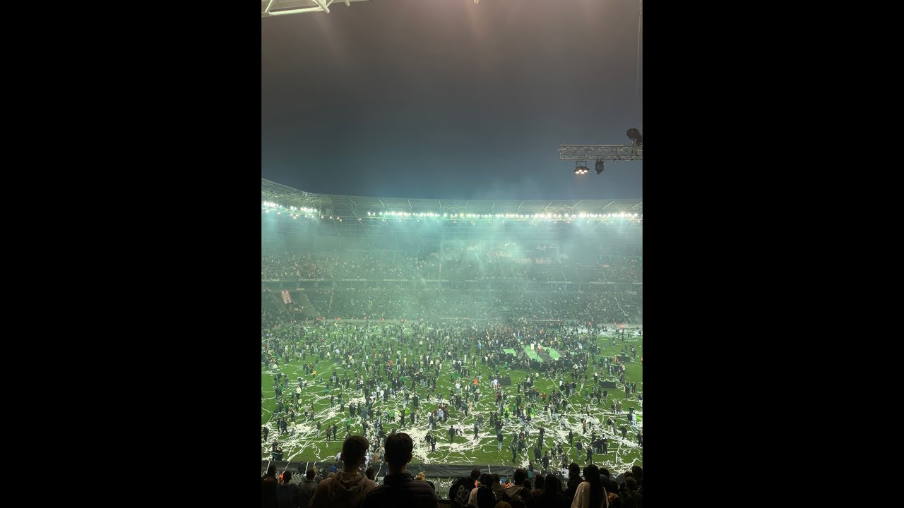 Kocaelispor Şampiyonluk Kutlamaları Bayhan konser meşale şov