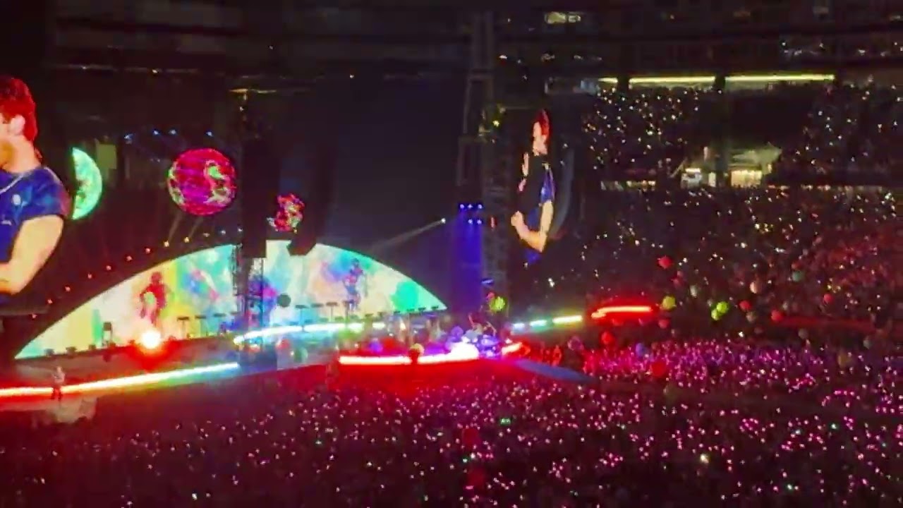 Coldplay 02 Adventure of a Lifetime Gillette Stadium Foxboro MA July 16th 2025