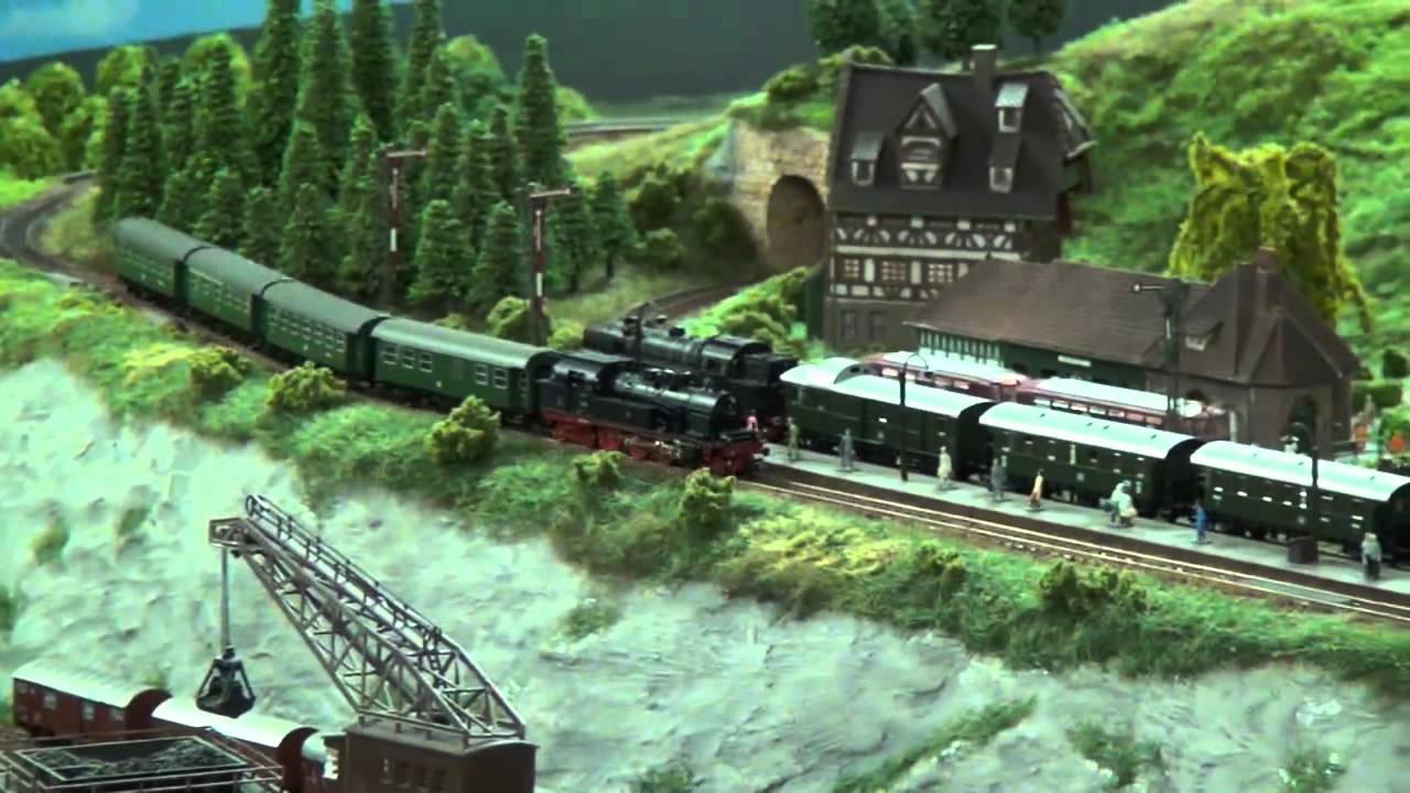 Modelleisenbahn Spur N: Nebenbahn mit BR24, BR65, BR78, V100 und VT95