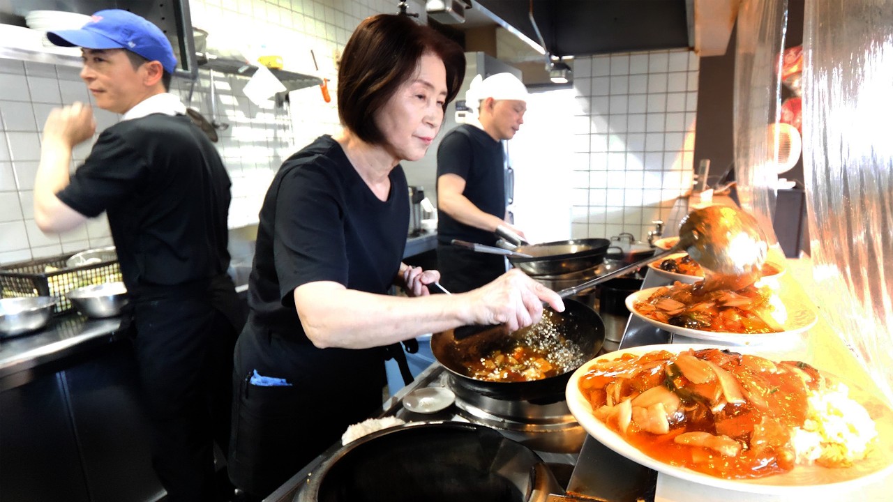 北海道で４０年続くラーメン屋の鮮やかな鍋捌き。１日２５０人が訪れる町中華に密着