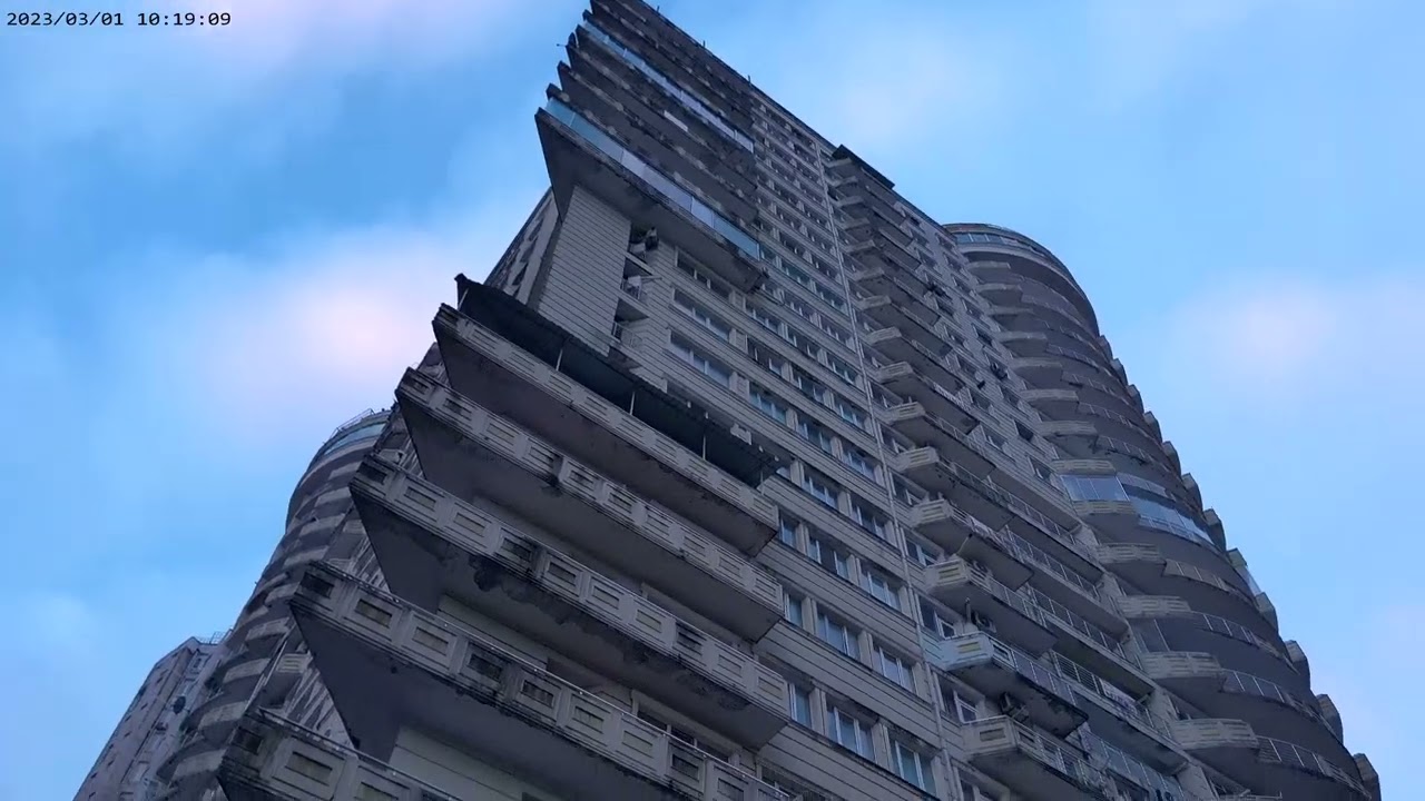 2025.01.06 Грузия. Аджария. Батуми. Улица Зураб Горгиладзе (бывшая Максим Горький). Видео №14