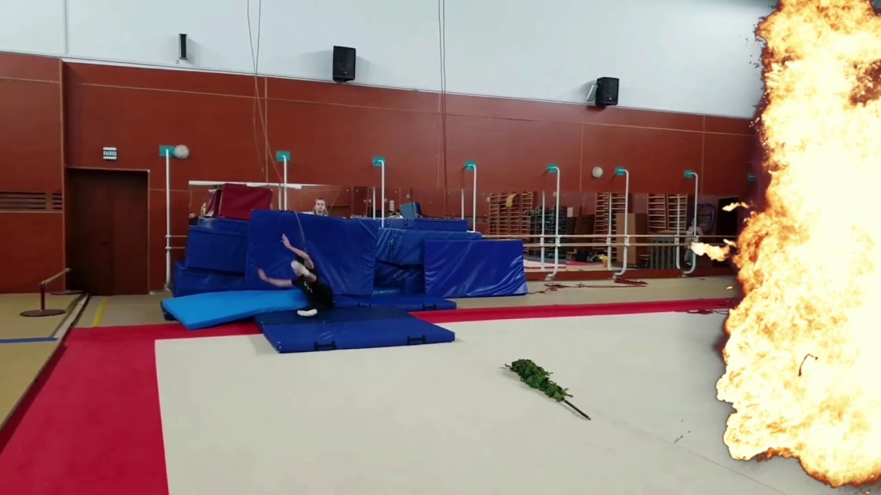 STUNT RIGGING /DAREDEVIL stunt team