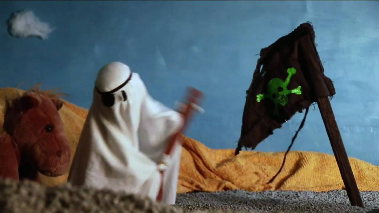 Dan Deacon "Paddling Ghost"