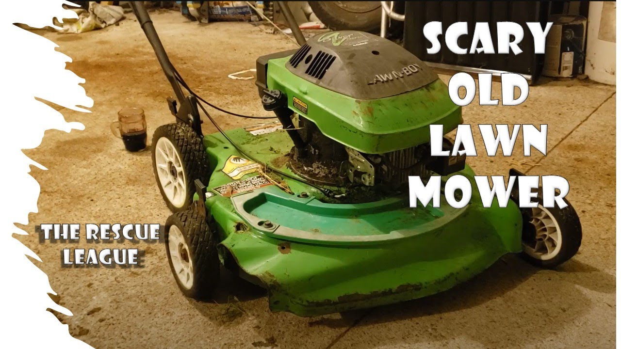 Part 1: A beat up 1994 old Lawn Boy lawn mower rescue! Silver series 4.5hp. Starts and cuts grass!