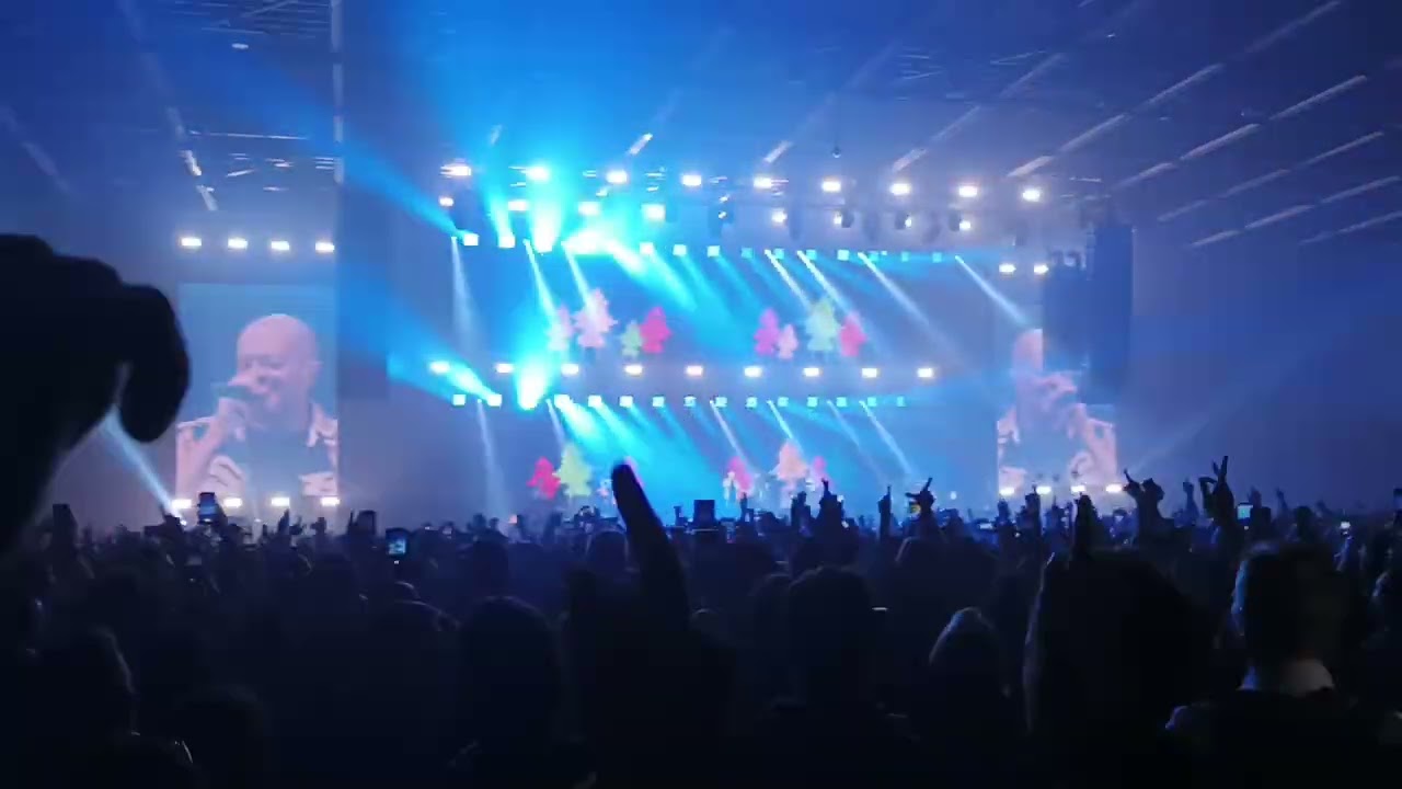 Max Pezzali - INTRO + SEI UN MITO @ MAX 30 (FIERA DI PADOVA, Padova, 26.03.2023)