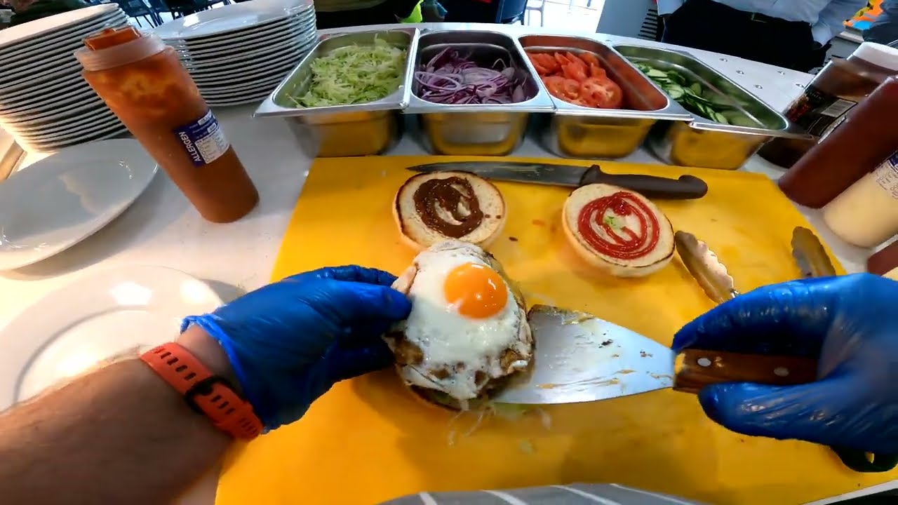 POV burgers, busy lunch service 👌🍔👍