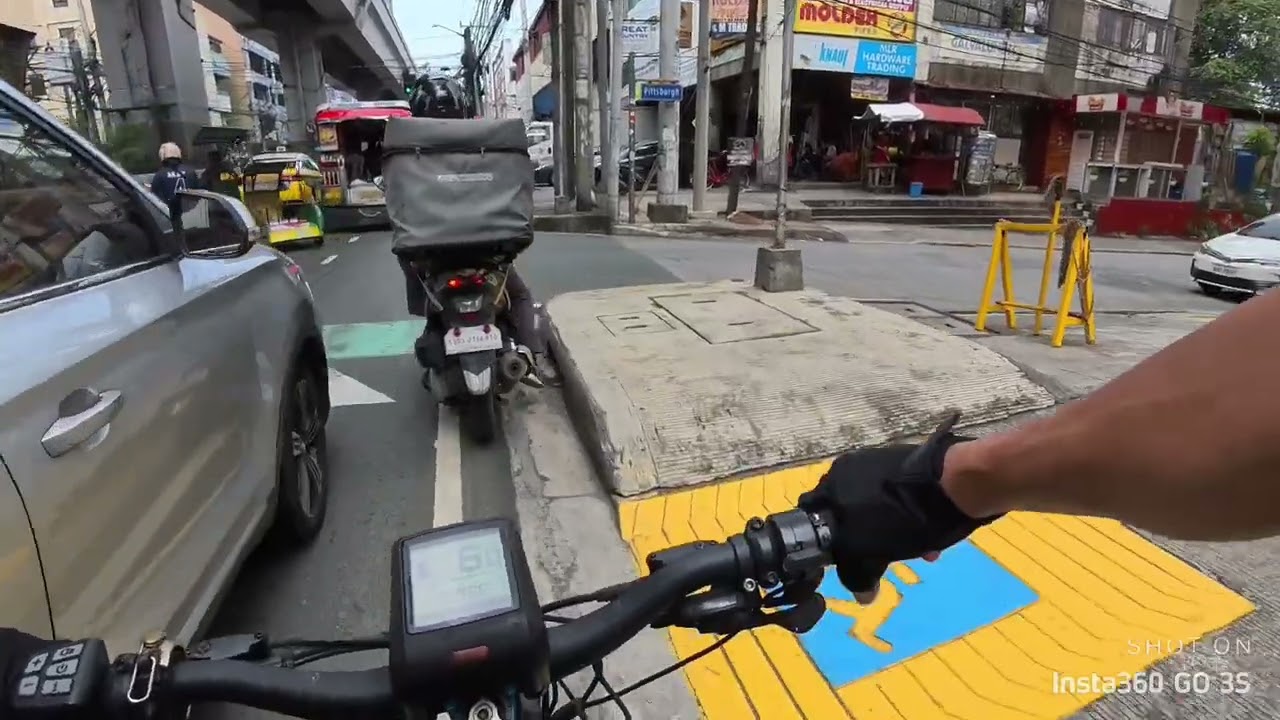 Bike lane around Manila