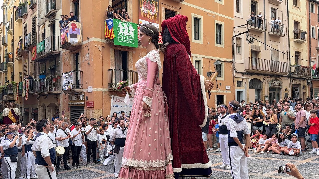 La Coqueta, ball dels gegants vells de Badalona - 41ena Mostra de Folklore Viu a Tarragona 13/09/25