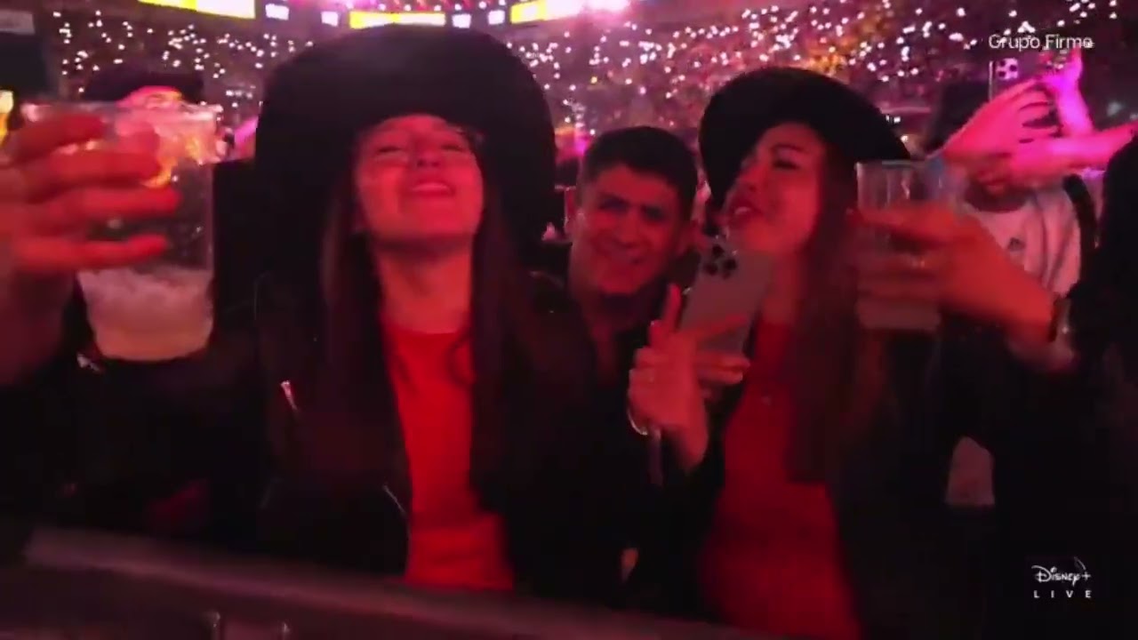 Grupo Firme Gracias en vivo en GNP