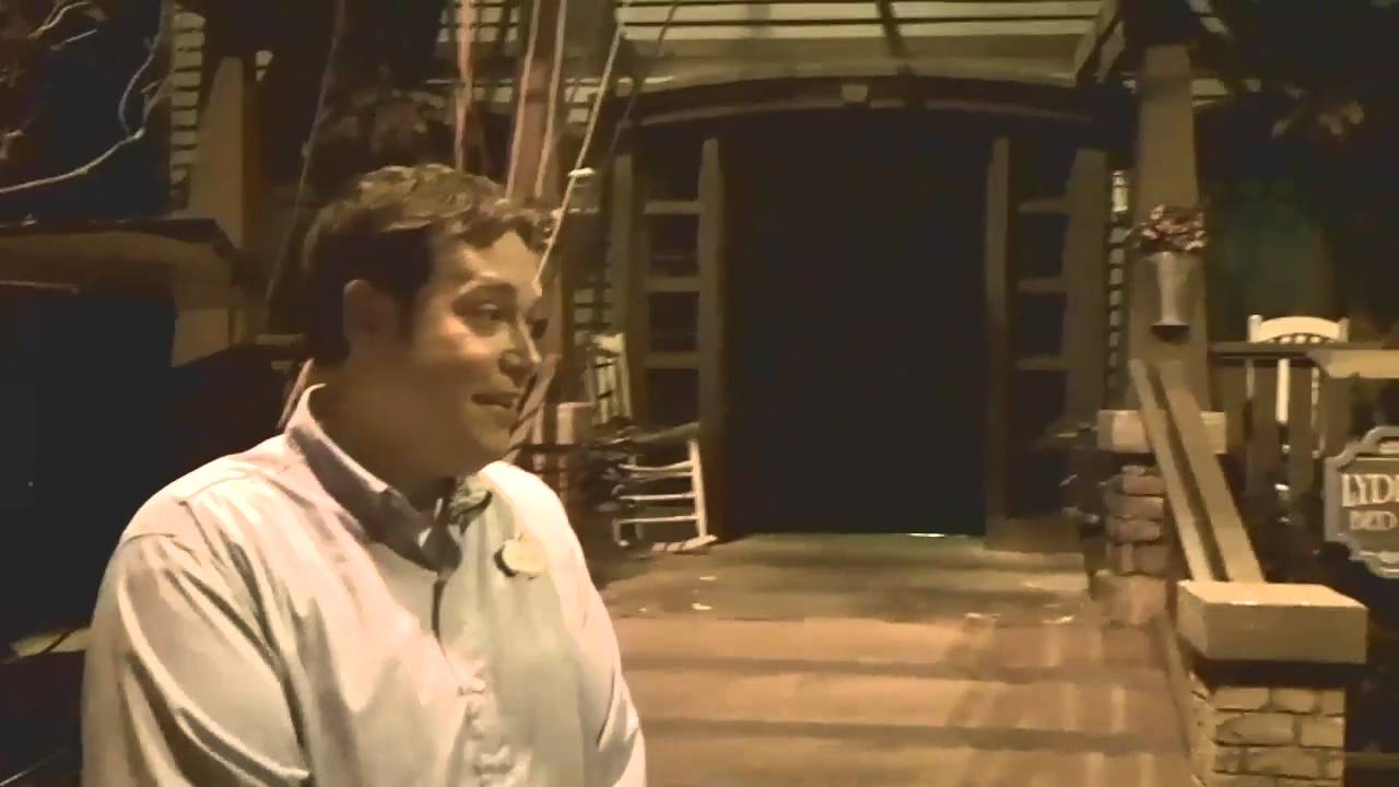 Legendary Truth HHN XX Haunted House Lights On Part 1