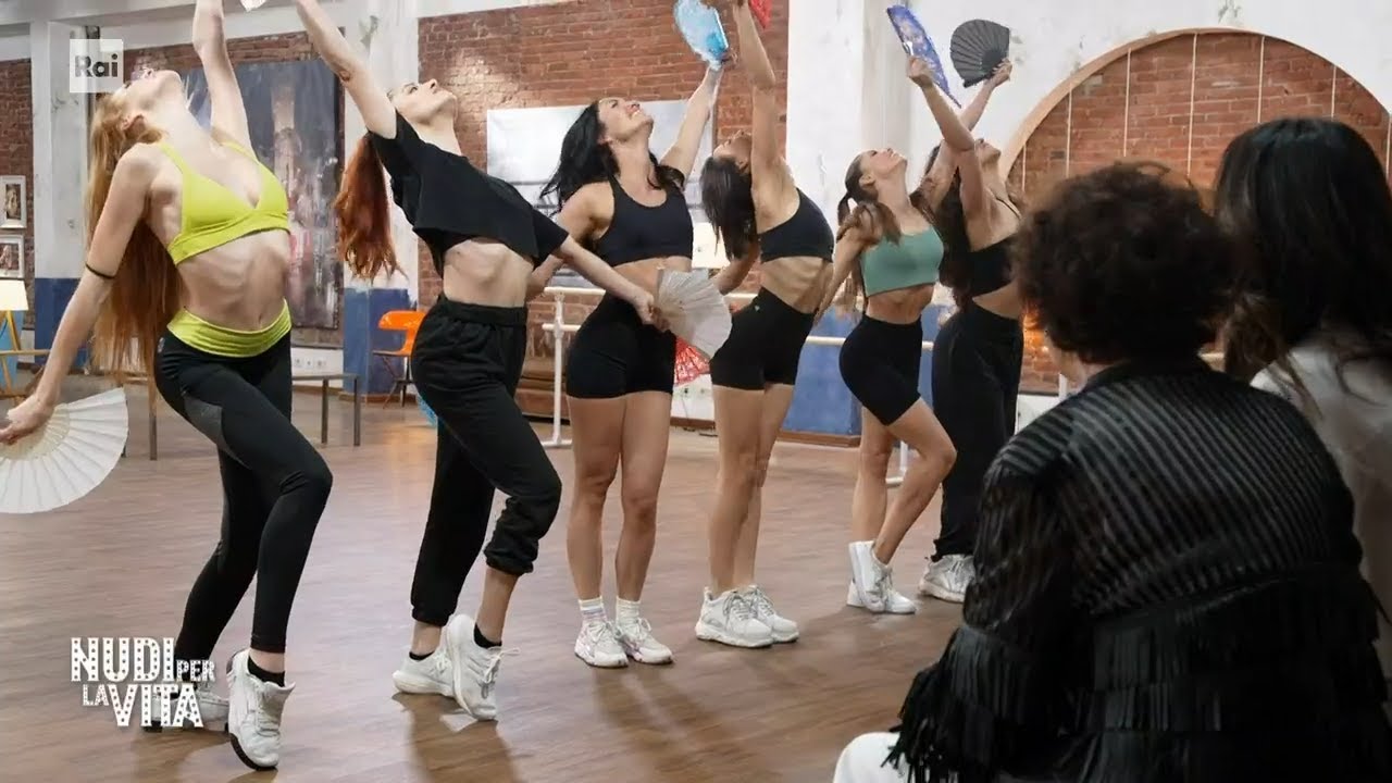 La dimostrazione della coreografia - Nudi per la vita 20/09/2022
