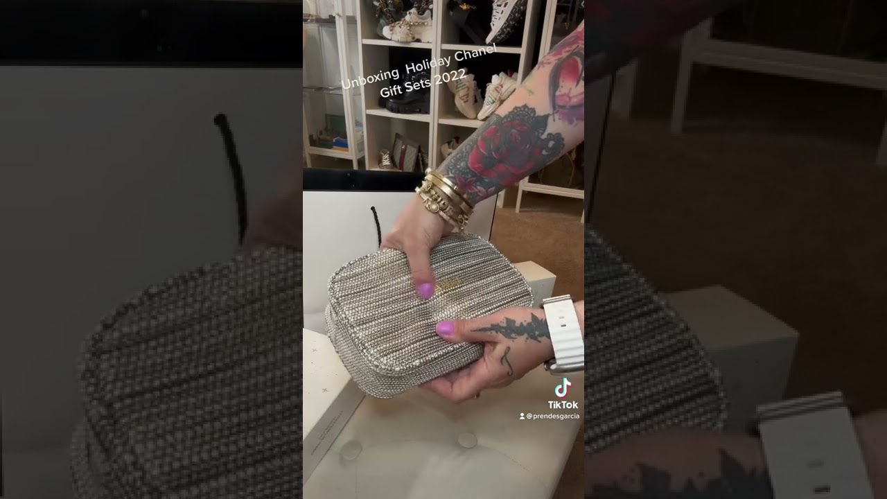 Unboxing Chanel Holiday GIFT SETS 2022