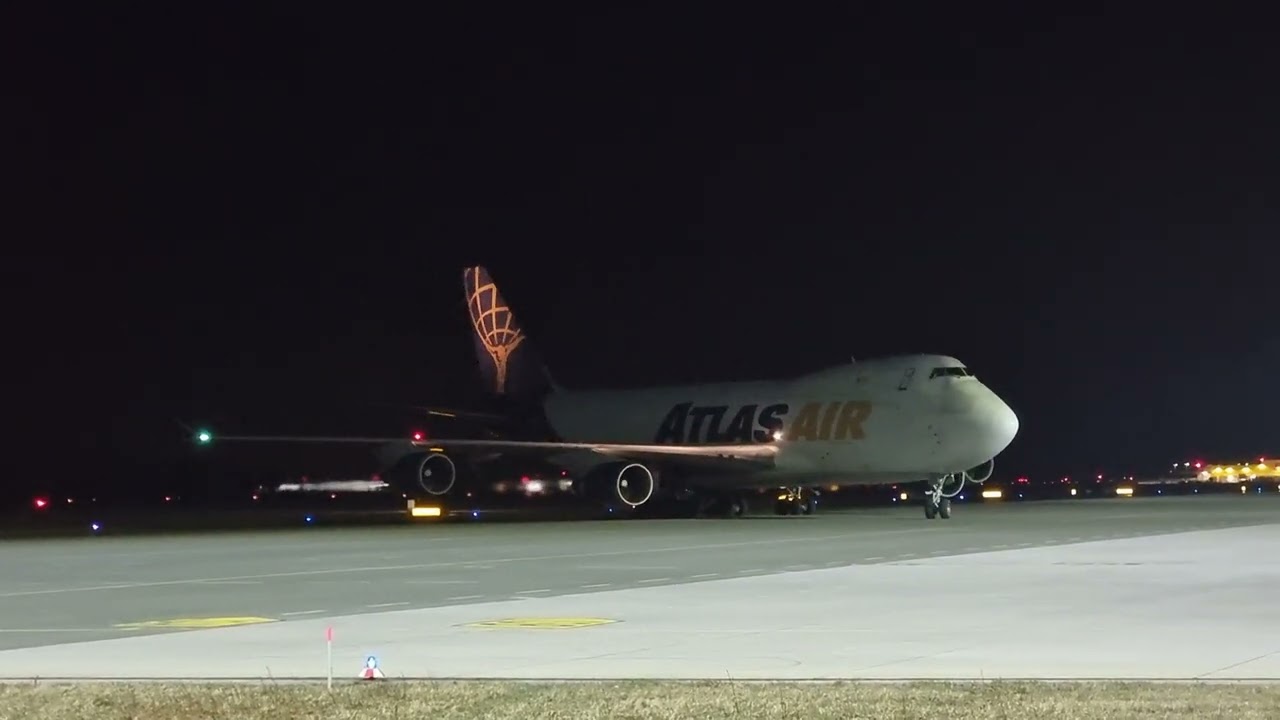 ✈️ 🇺🇲 Linz - Hörsching 1 März 2022 Boeing - 747 🇺🇲 ✈️