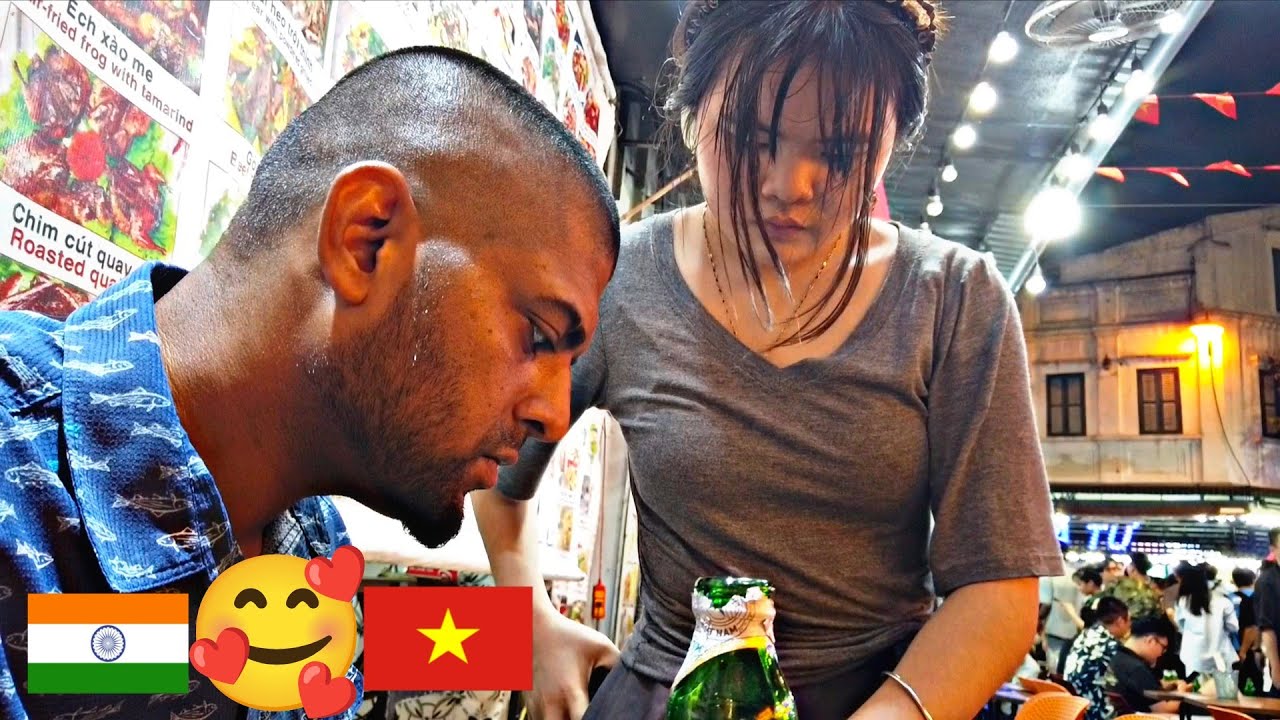 Hanoi Nightlife with Cute Girl in Vietnam 🇻🇳