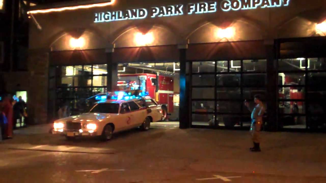 Ecto-1 Leaves the Firehouse