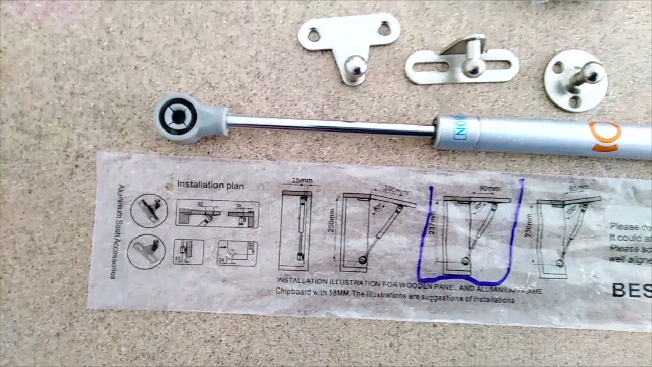 instalación de brazo neumático o pistón hidráulico