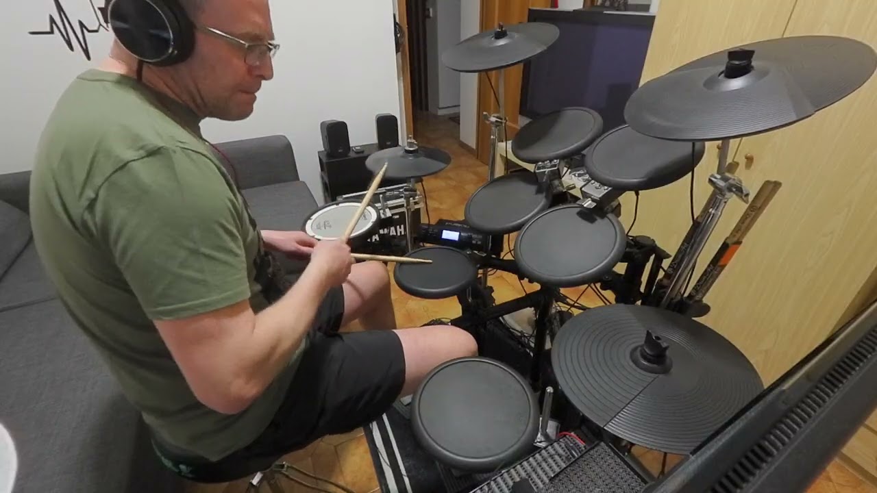 B.o.B feat Hayley Williams - Airplanes (drum cover) 