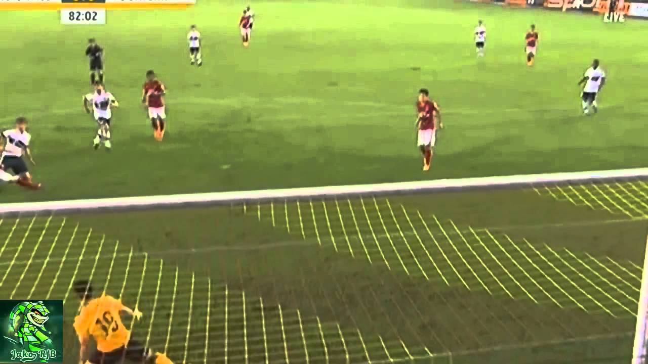 Guangzhou Goalkeeper great save against Thomas M&uuml;ller , Bayern vs Guangzhou ( friendly )