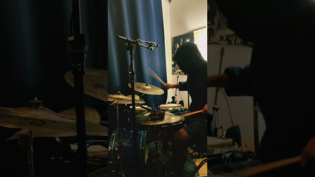 I LOVE LOUIS COLE 🫶#drums #drummer #soultonecymbals #louiscole #drumandbass #pocket #groove #solo