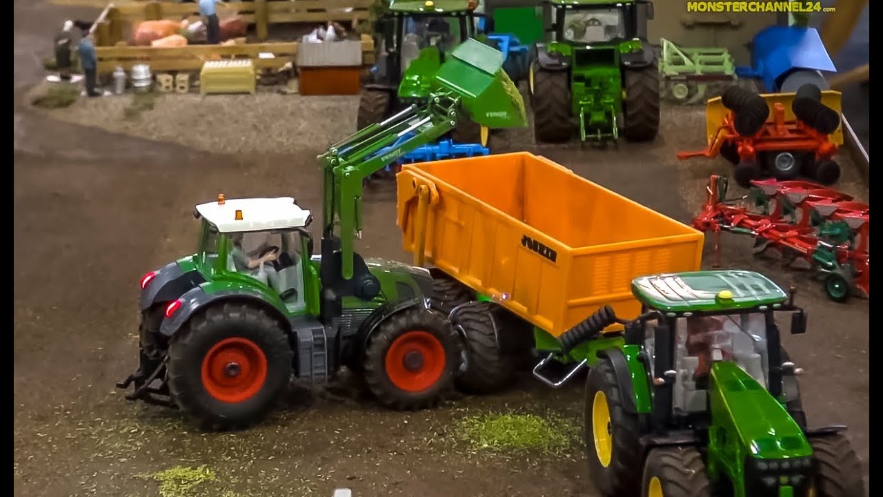 R/C John Deere & Fendt in Action! Amazing RC Tractors at work. Awesome Farmland! SIKU 1:32 models.