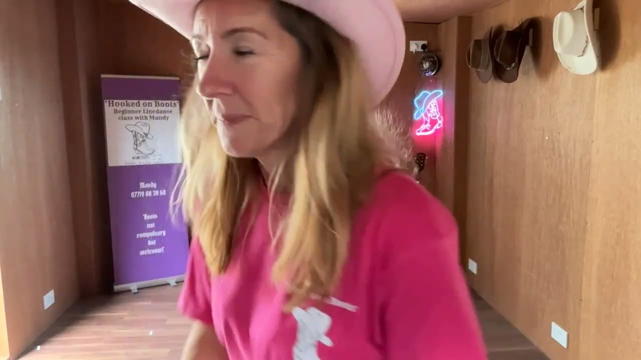 Bigger Houses linedance, walk through and dance to music starting at 4 minutes in 